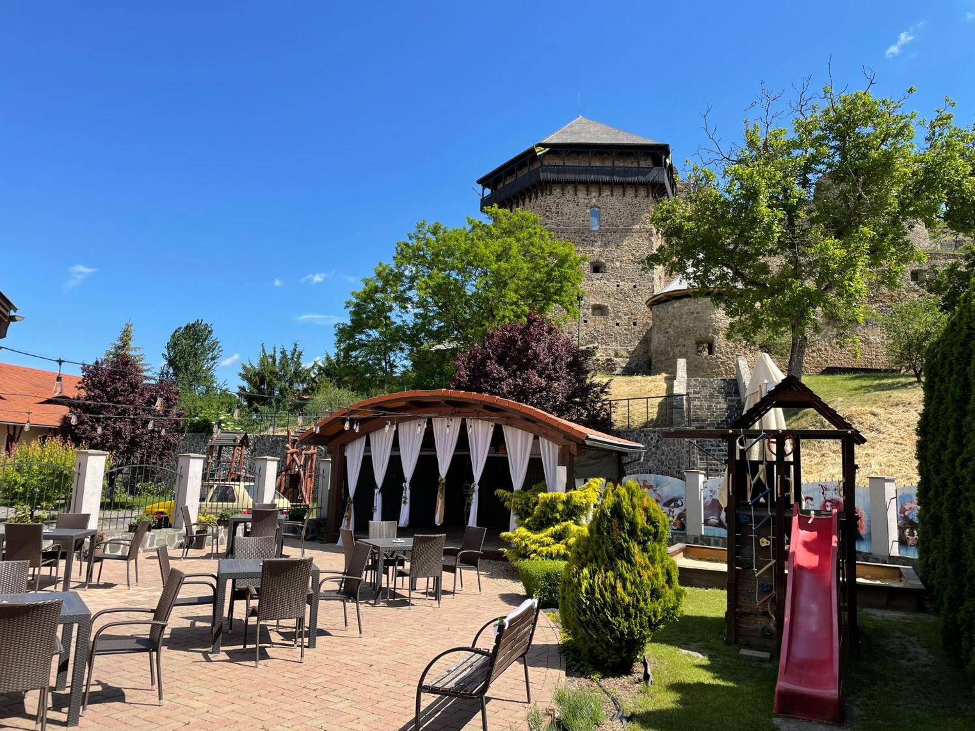 Penzion Bebek Filakovo Exteriér fotografie